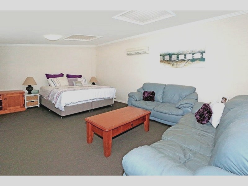 11/380-382 French Avenue, Frenchville QLD 4701