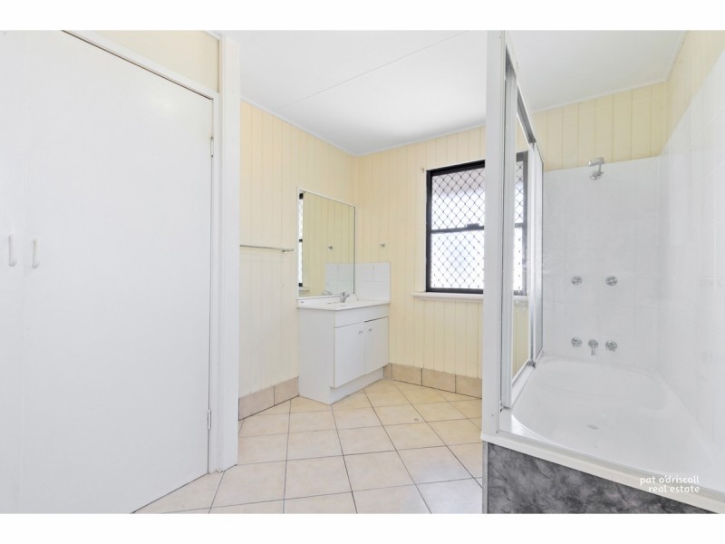 123 Spike Street, Berserker QLD 4701