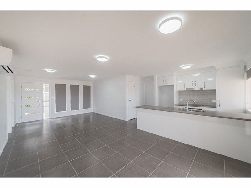 8 Taramoore Road, Gracemere QLD 4702