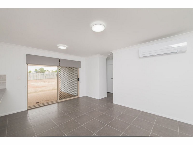 8 Taramoore Road, Gracemere QLD 4702