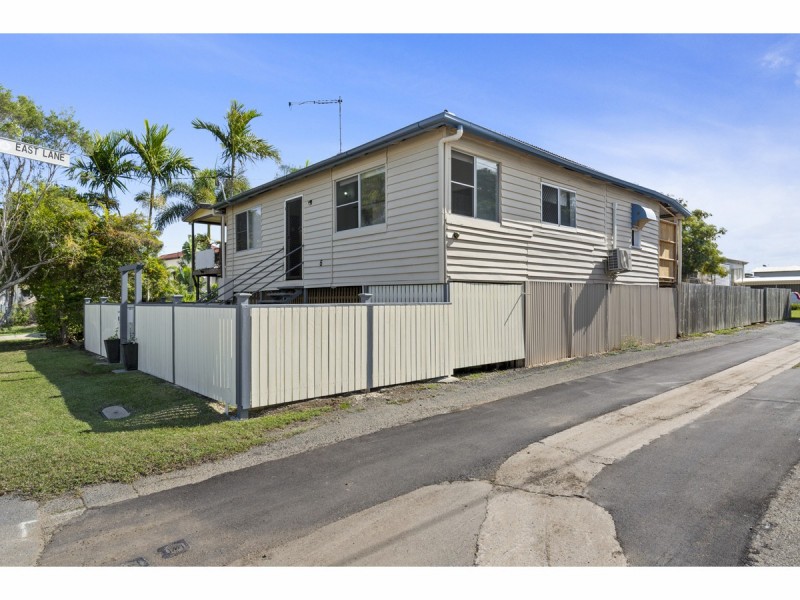 6 Francis Street, Depot Hill QLD 4700