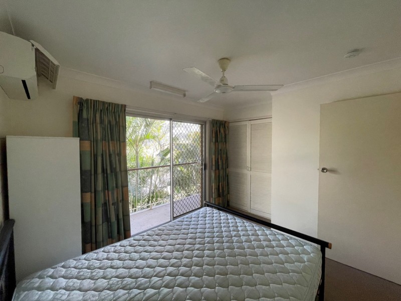2/295 Bloxsom Street, Frenchville QLD 4701