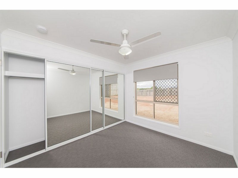 8 Taramoore Road, Gracemere QLD 4702