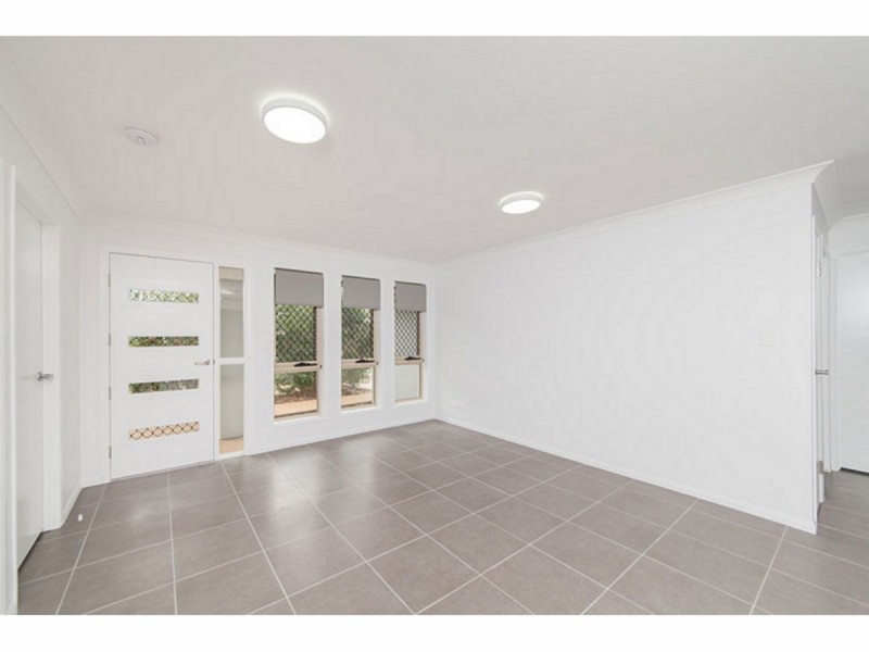 8 Taramoore Road, Gracemere QLD 4702