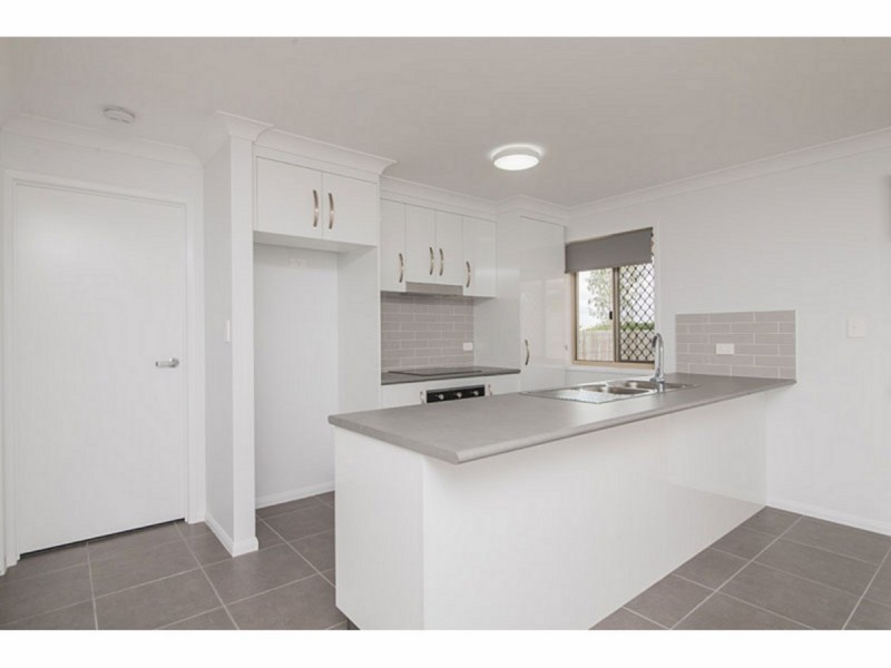 8 Taramoore Road, Gracemere QLD 4702