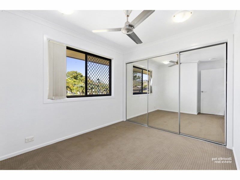 2/249 Mason Street, Koongal QLD 4701