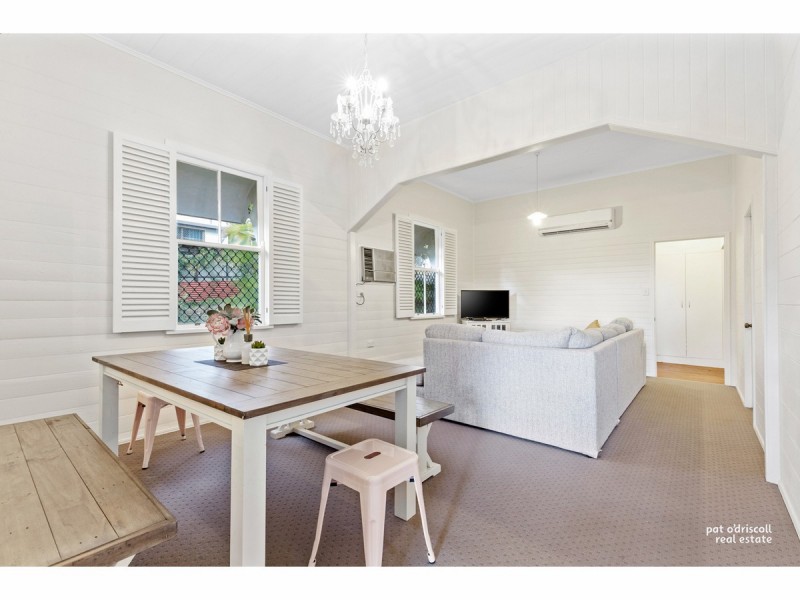 52 Wentworth Terrace, The Range QLD 4700