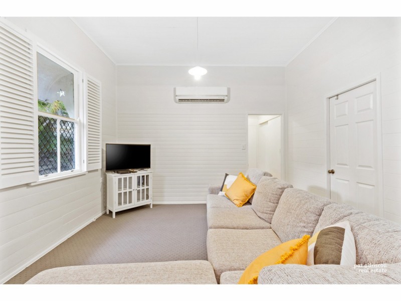 52 Wentworth Terrace, The Range QLD 4700