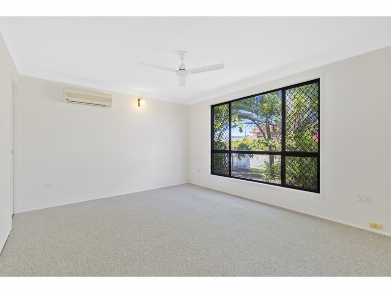 10 Hinton Street, Koongal QLD 4701