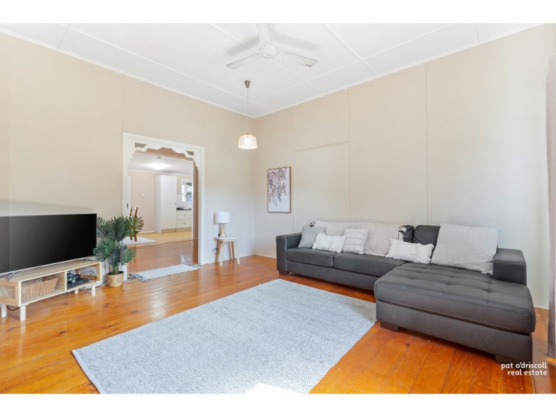 6 Henderson Street, Park Avenue QLD 4701