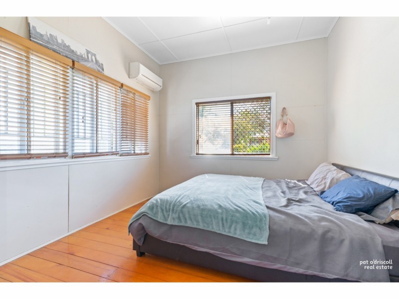 6 Henderson Street, Park Avenue QLD 4701