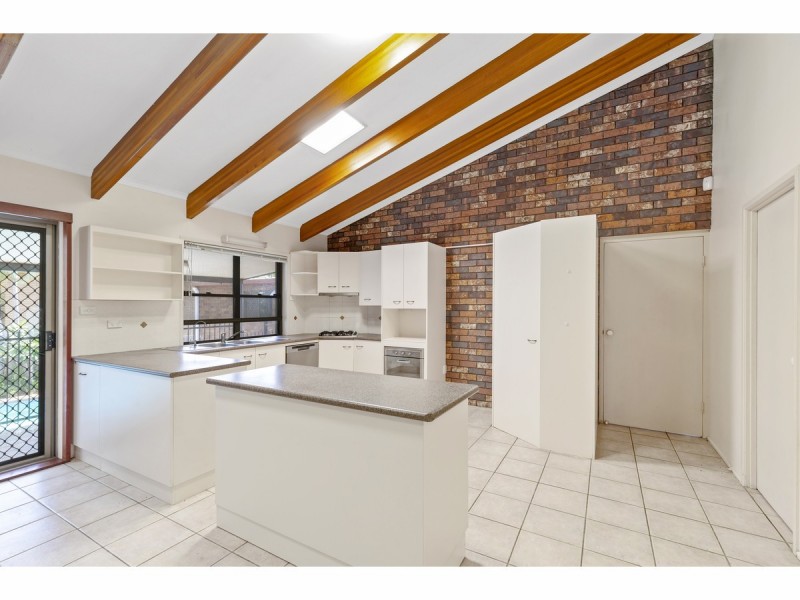 6 Berkelman Street, Frenchville QLD 4701