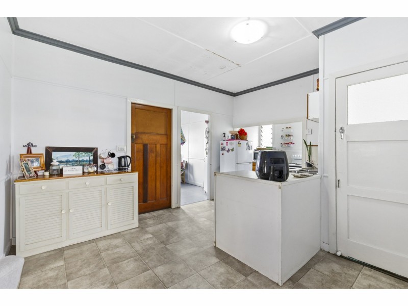 19 Birch Street, Park Avenue QLD 4701