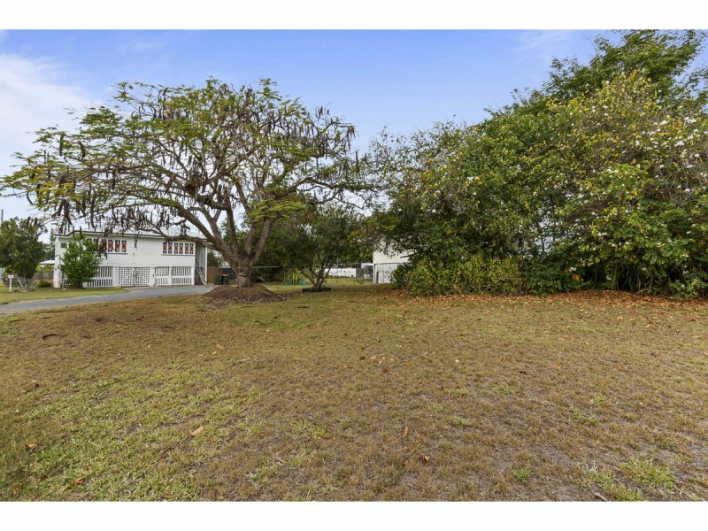 19 Birch Street, Park Avenue QLD 4701