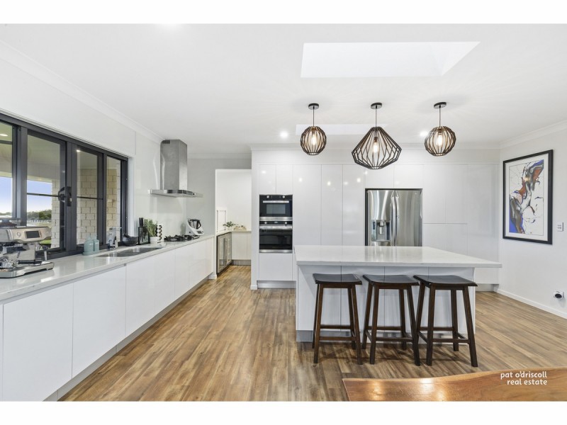 206 Angela Road, Rockyview QLD 4701