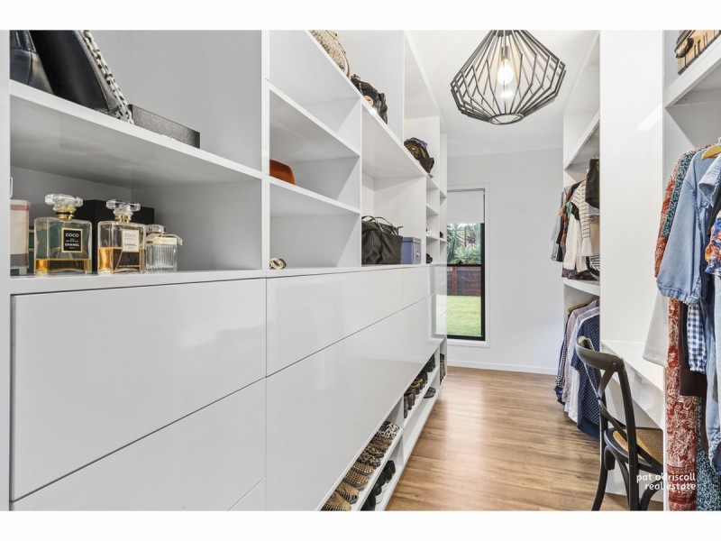 206 Angela Road, Rockyview QLD 4701