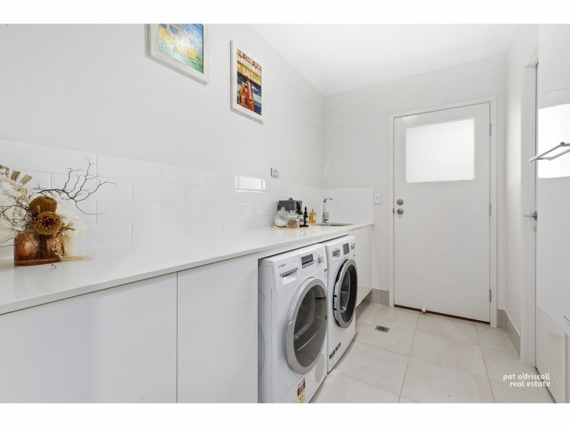 206 Angela Road, Rockyview QLD 4701