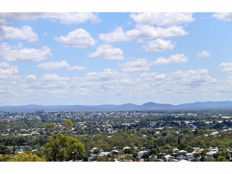 194 Poinciana Street, Koongal QLD 4701