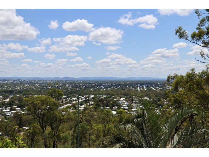 194 Poinciana Street, Koongal QLD 4701