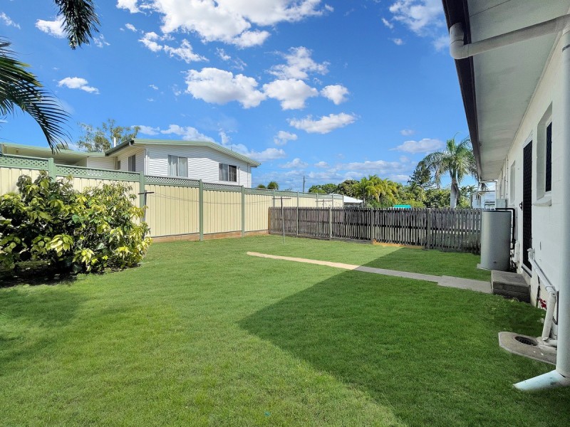 1/218 Horton Street, Koongal QLD 4701