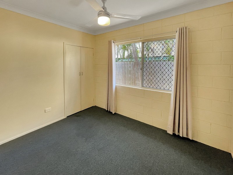 1/218 Horton Street, Koongal QLD 4701