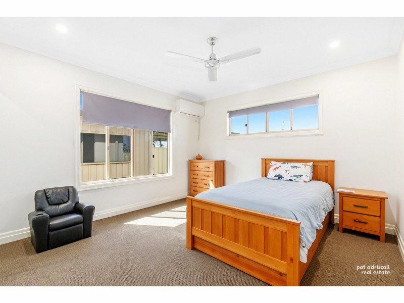 25 Mamalis Drive, Gracemere QLD 4702