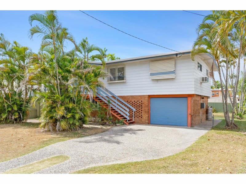 102 Sheehy Street, Park Avenue QLD 4701