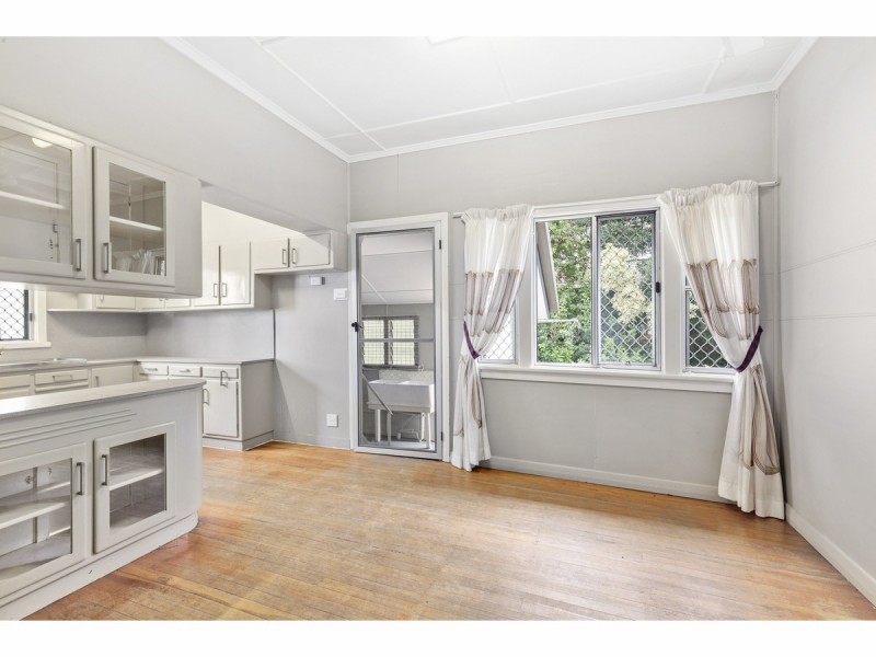 111 Edington Street, Berserker QLD 4701