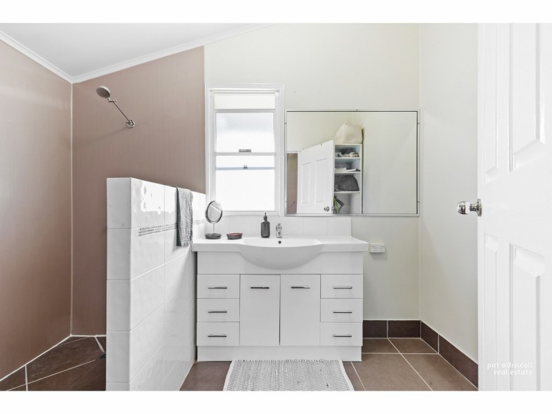 6 Headrick Street, Wandal QLD 4700