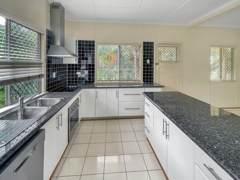 332 Lower Dawson Road, Allenstown QLD 4700