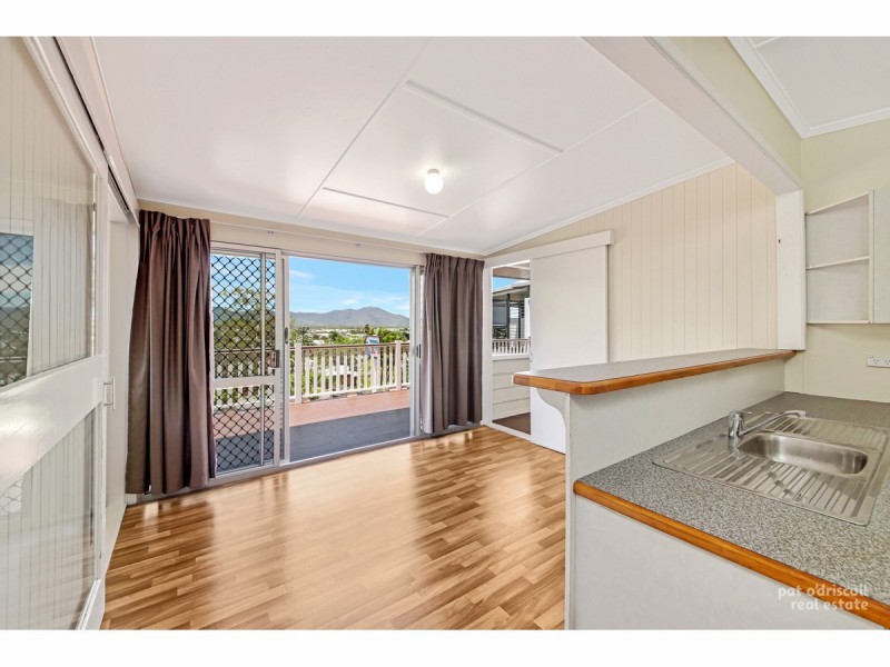 14 Athelstane Street, The Range QLD 4700