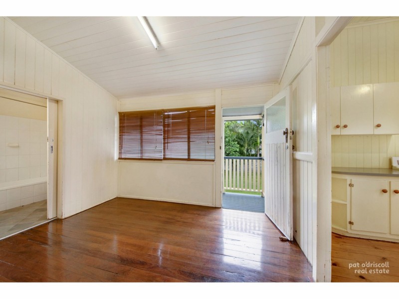6 Brae Street, The Range QLD 4700