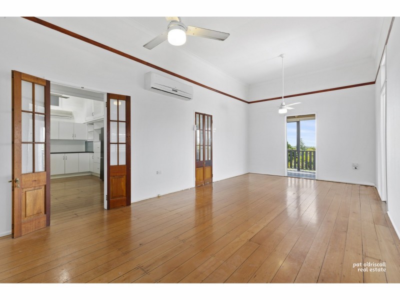 82 Cambridge Street, The Range QLD 4700