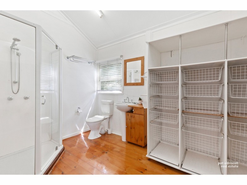 82 Cambridge Street, The Range QLD 4700