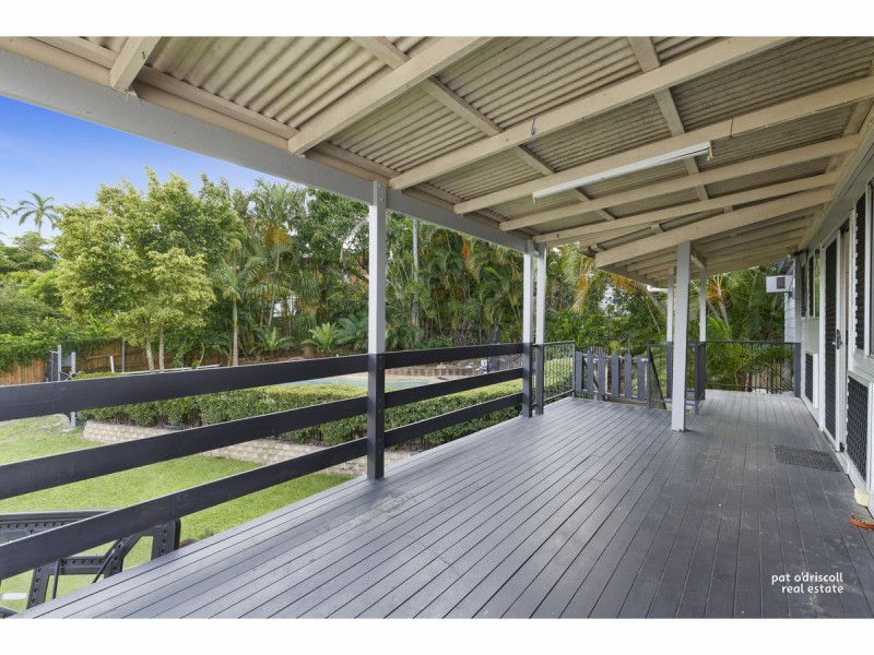 82 Cambridge Street, The Range QLD 4700