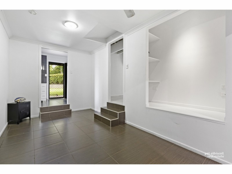 82 Cambridge Street, The Range QLD 4700