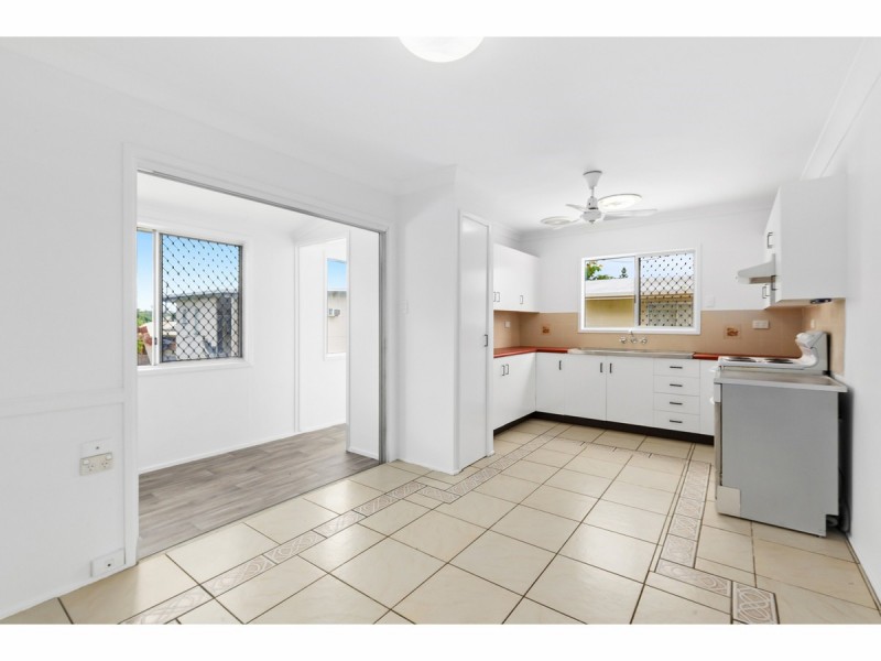 44 Medcraf Street, Park Avenue QLD 4701