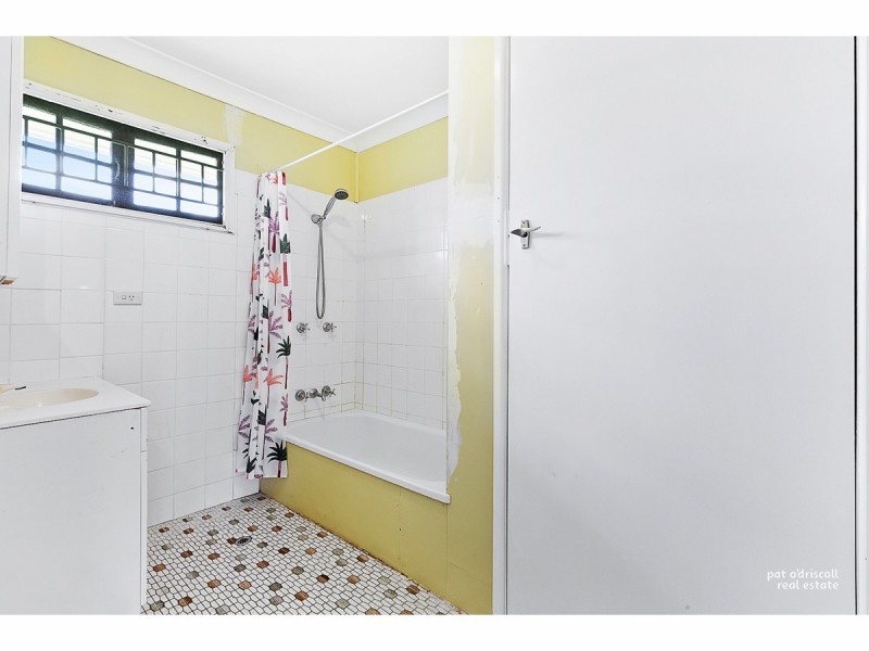 135 Dee Street, Koongal QLD 4701