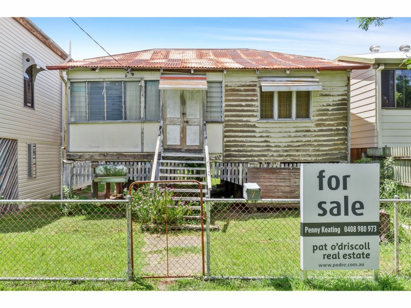 7 Weinholt Street, Allenstown QLD 4700