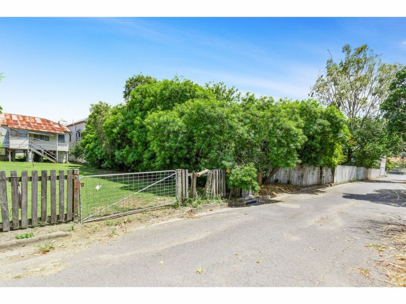 7 Weinholt Street, Allenstown QLD 4700