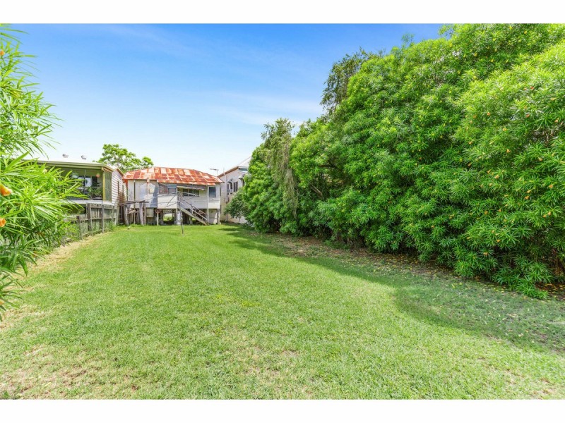 7 Weinholt Street, Allenstown QLD 4700