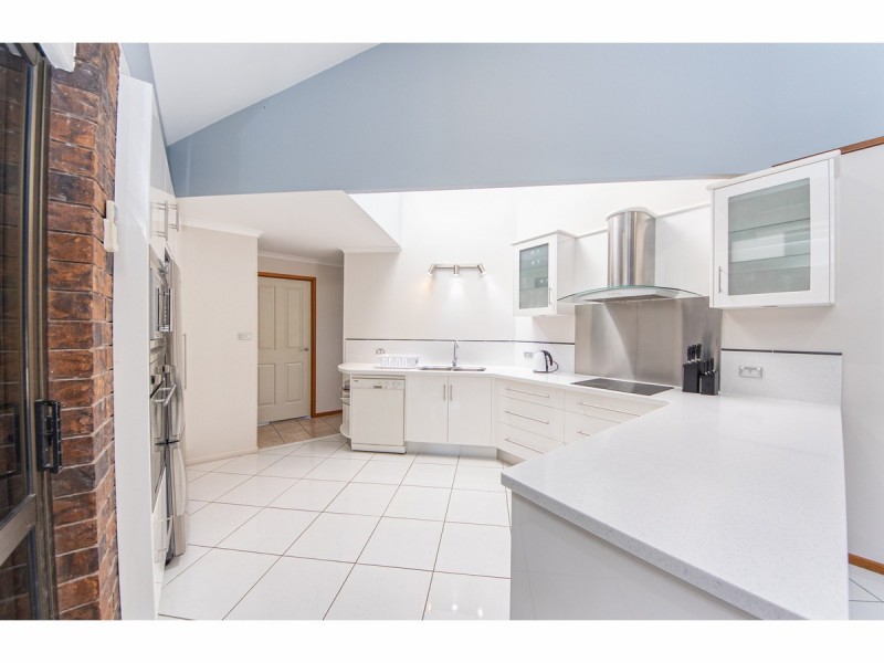 5 Berkelman Street, Frenchville QLD 4701