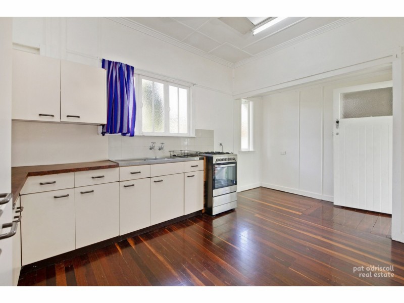 18 Charlotte Street, Wandal QLD 4700
