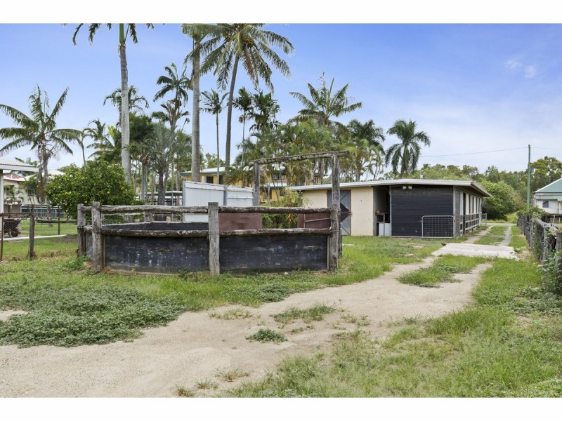 201 Lakes Creek Road, Berserker QLD 4701