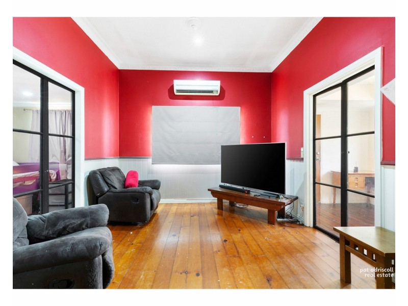 8 Spencer Street, The Range QLD 4700