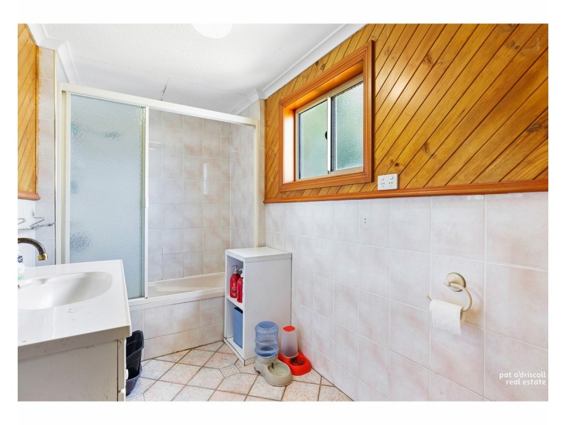 8 Spencer Street, The Range QLD 4700