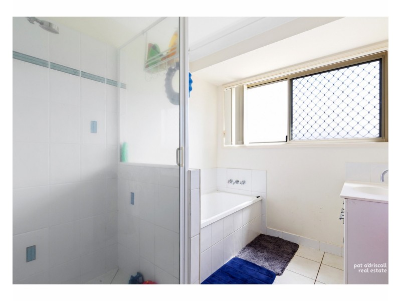 3 Seonaid Place, Gracemere QLD 4702