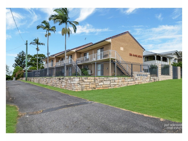 4/223 Denham Street, The Range QLD 4700