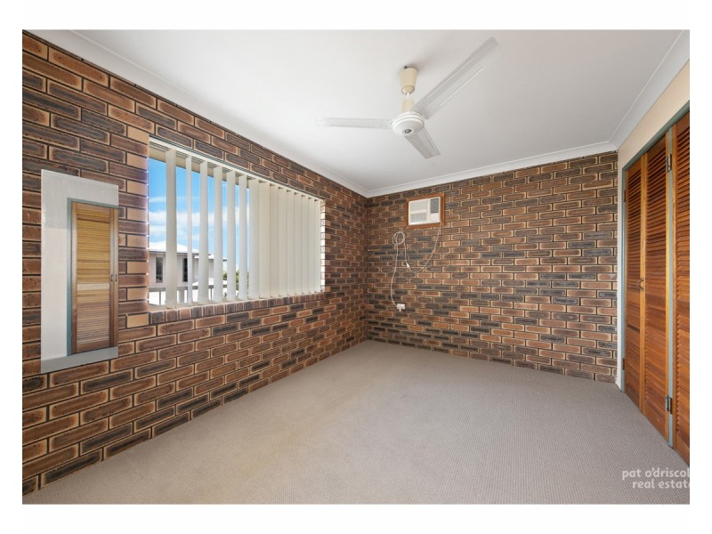 4/223 Denham Street, The Range QLD 4700