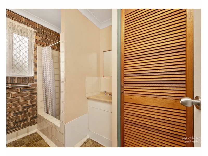 4/223 Denham Street, The Range QLD 4700